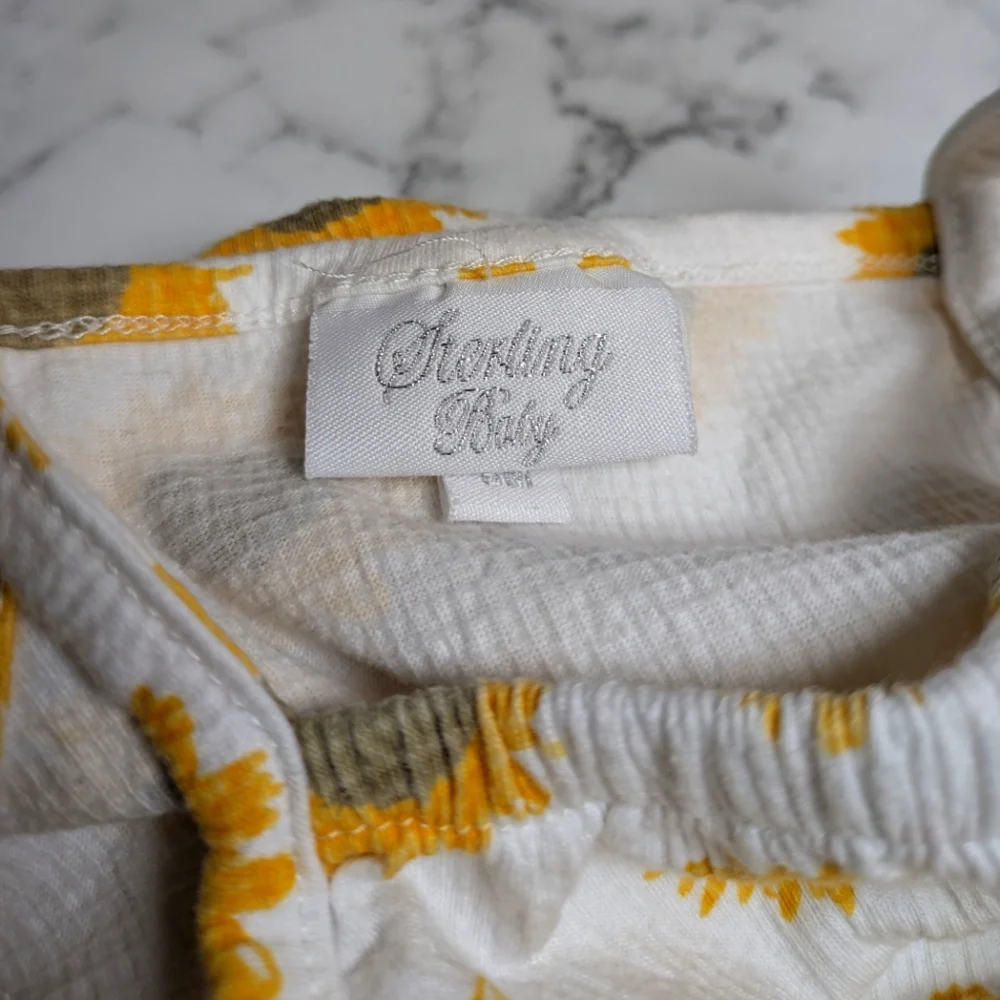 Sunflower Print‎ Baby Romper - Picture 3 of 5